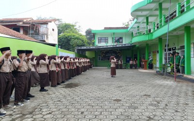 Pesan Pembina Upacara MA Matholiul Ulum Banjaragung: Siswa Diminta Giat Belajar Jelang ASTS